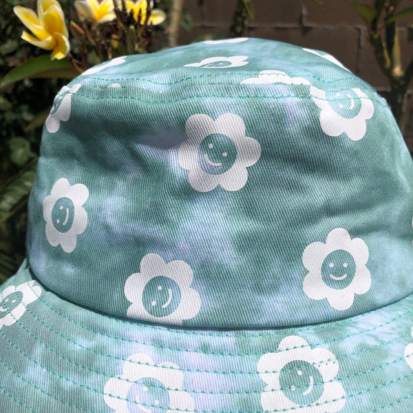 Happy flower bucket hat